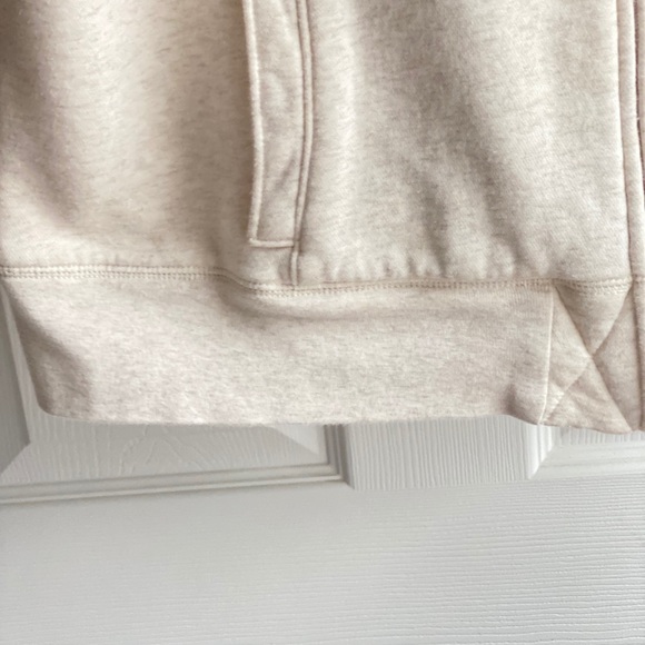 Warm, soft, stylish vest. Polyester fleece lined. - Picture 6 of 8